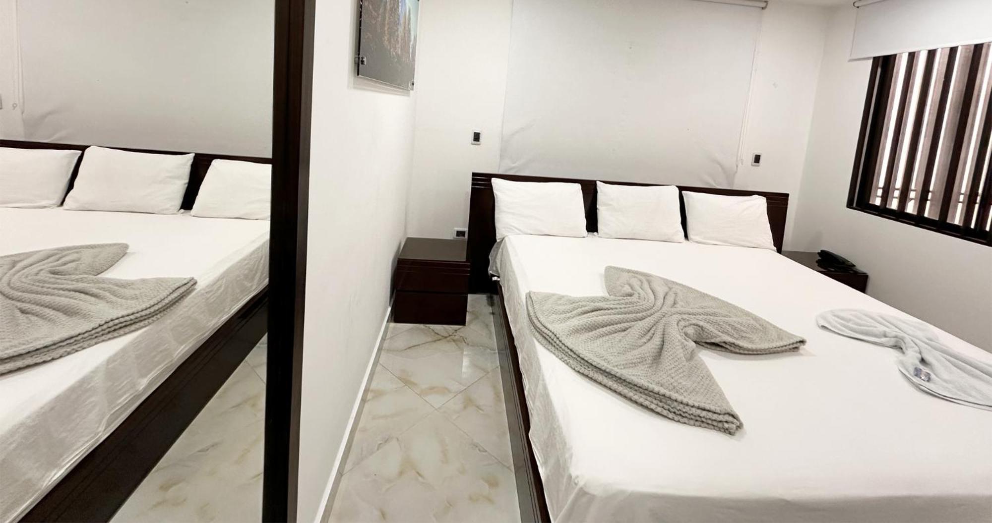 Hotel Big New York Carepa Room photo